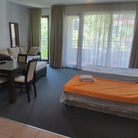 Marina Apartment *